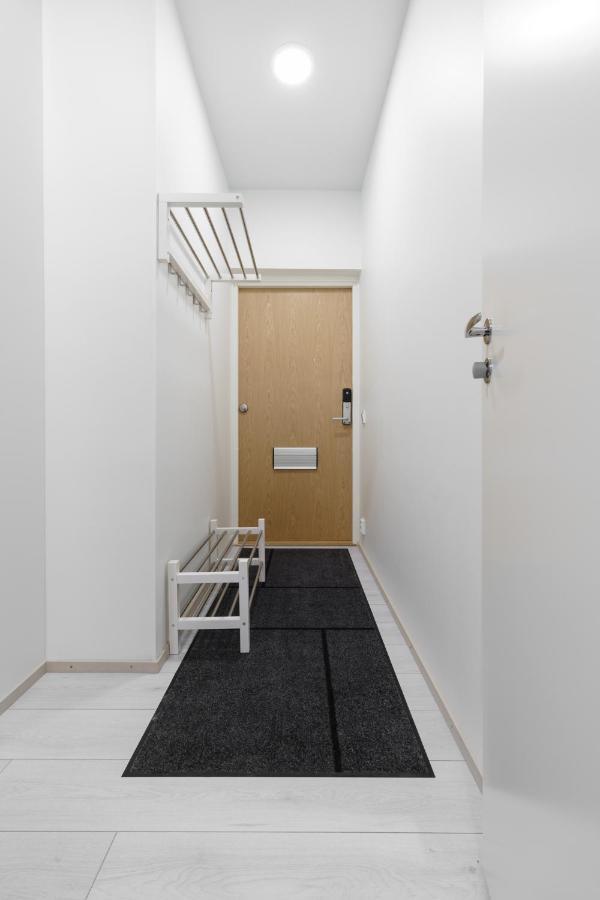 Uleabo Modern 37M2 Studio Oulu Bagian luar foto