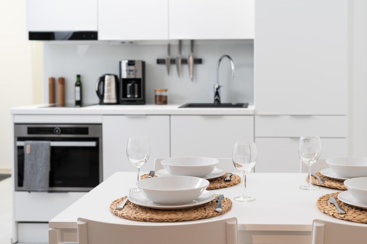 Uleabo Modern 37M2 Studio Oulu Bagian luar foto